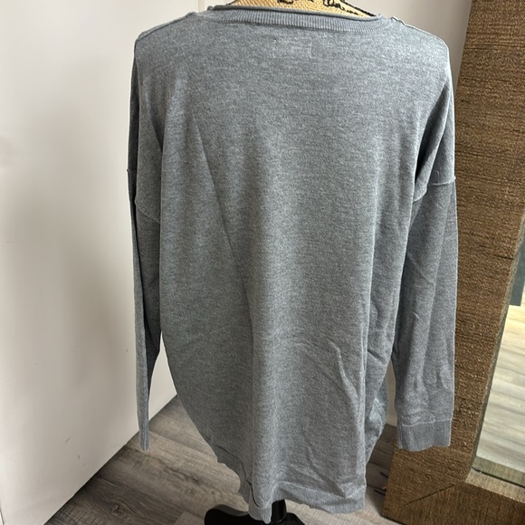 Wonderly Lightweight Raglan Petite Sweater - Picture 7 of 9